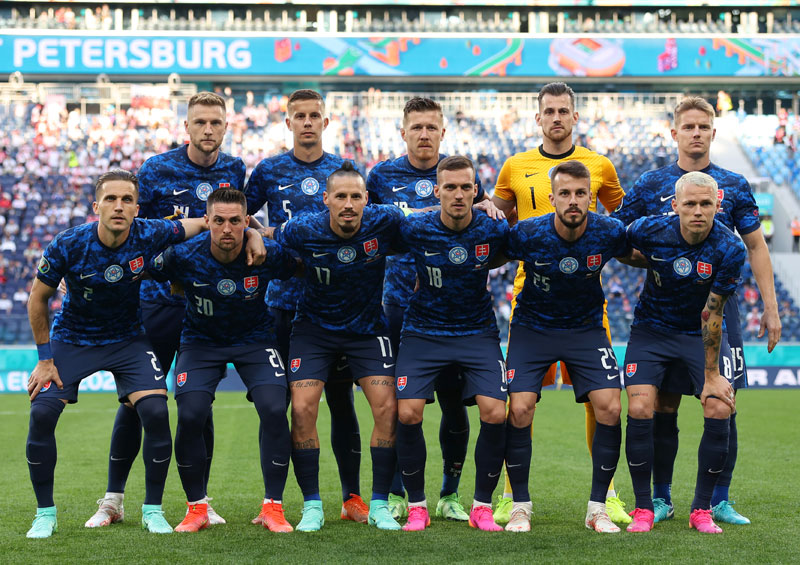 大会の思い出に！EURO2020、全24チーム「試合前の集合写真」まとめ｜写真19