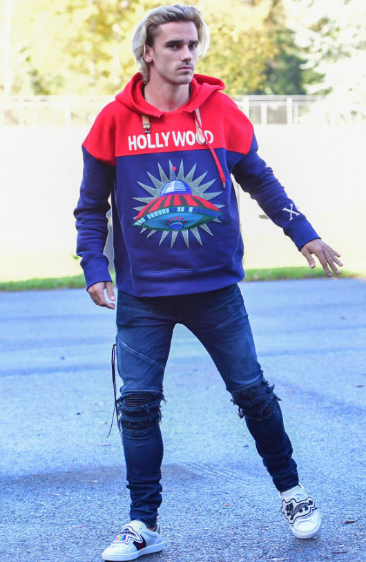 フランス代表選手たちの「最新私服ファッション」を見まくる！｜写真6