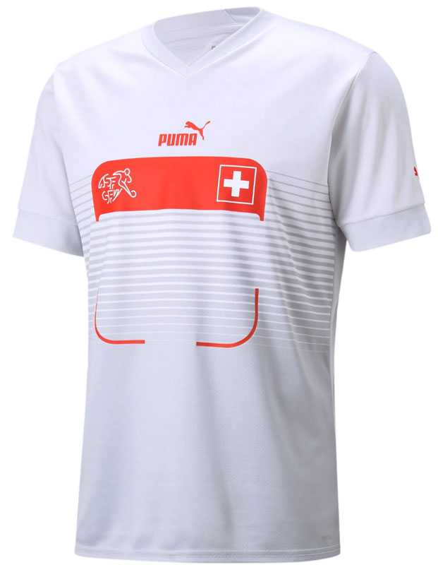 スイス代表、カタールW杯に向けた2022新ユニフォーム発表！ホームは「90年代デザイン」｜写真4