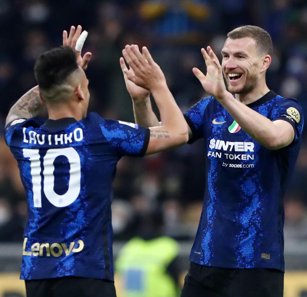 レアルも仲間入り！ユニフォームに「パソコンメーカー」ロゴを付けた6つのチーム｜写真3