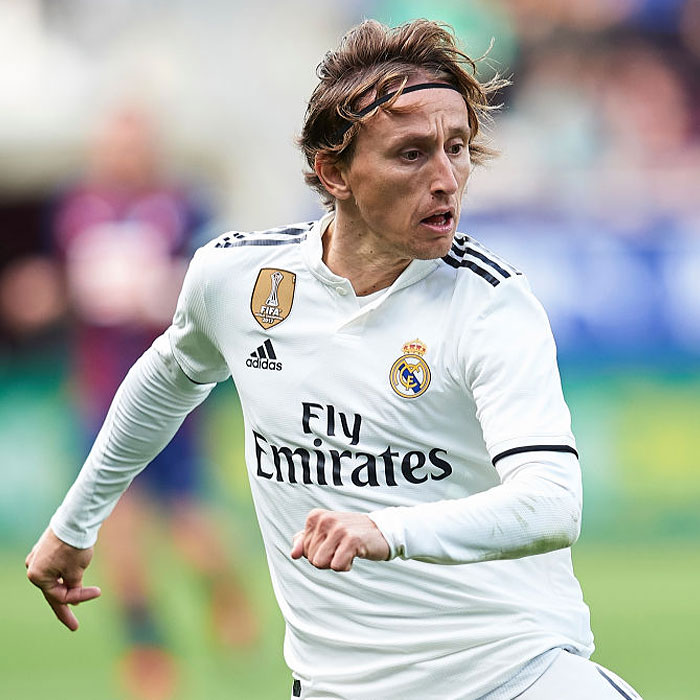 「平成バロンドール史」30年間の受賞者ユニとサッカー界の出来事まとめ｜写真30