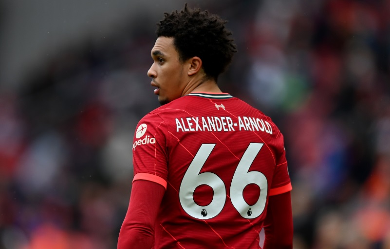 どっちが変？ レアルvsリヴァプール 「奇妙な背番号」だった11人｜写真11