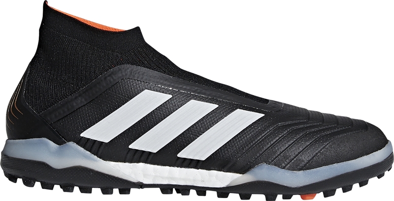 「プレデター」復活！adidasから新スパイク『プレデター 18』が登場｜写真14