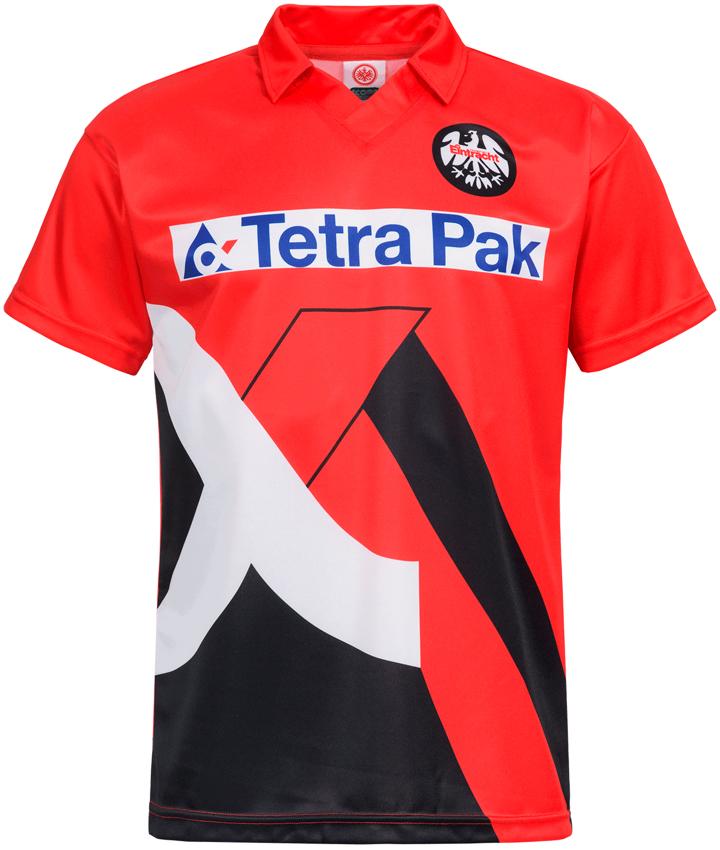 長谷部と鎌田のフランクフルト、「伝説級のレトロユニフォーム」4選｜写真3