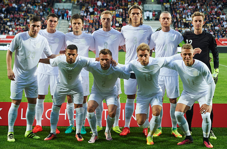 日本代表も！デザインが最高に美しい各国代表の記念限定ユニフォームBEST5｜写真10