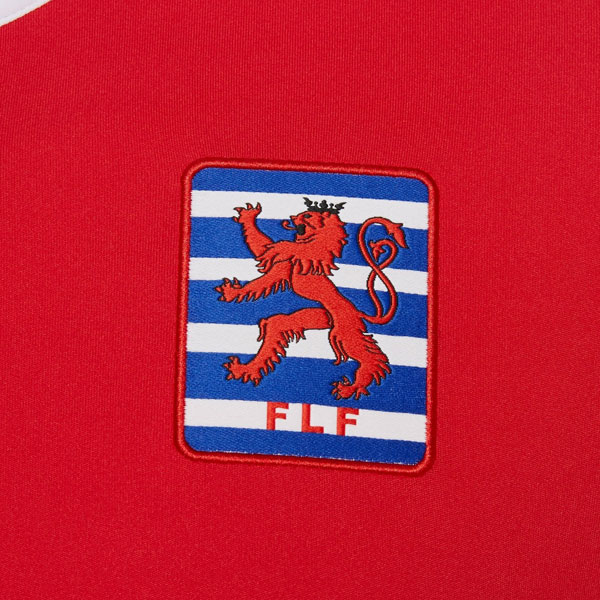 欧州の小国だらけ！「UEFAが支援する8か国」のユニフォームを一気に見る｜写真21