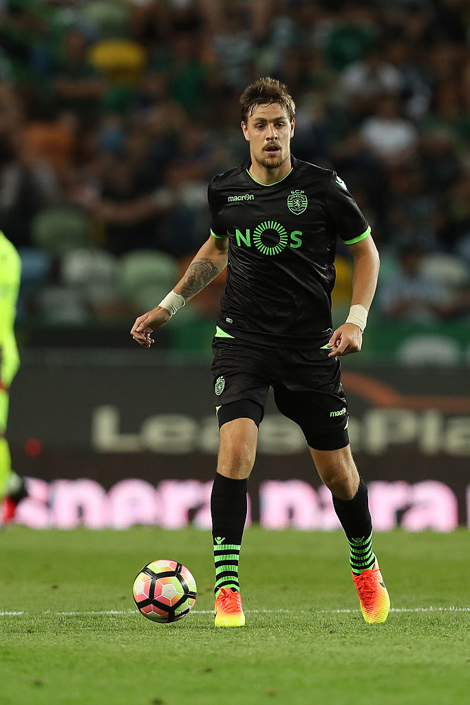 守田英正加入のスポルティング、「2000年代のベストイレブン」を選ぶ｜写真4