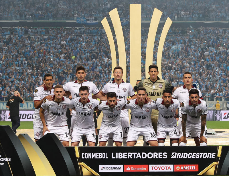 リベルタドーレス「初決勝」を戦うラヌースの2017-18ユニフォーム！｜写真5