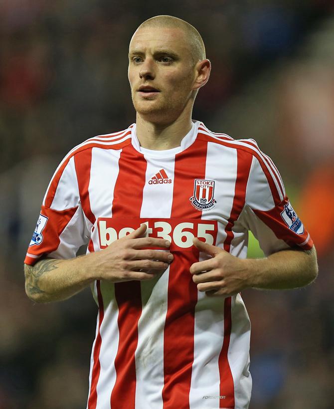 これが英国！偉大なる「150周年“オーバー”」ユニフォーム9選｜写真7