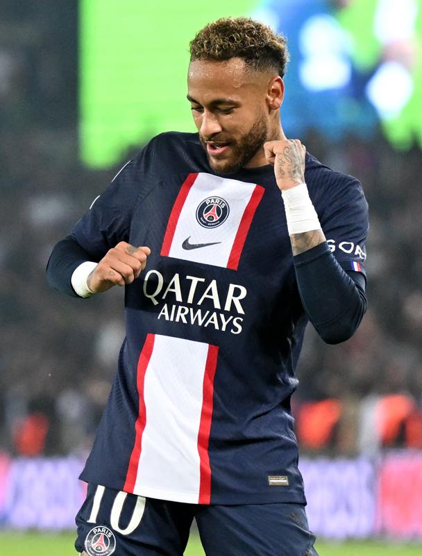 PSG来日！胸ロゴ別に見る「知っておくべき5つのユニフォーム」｜写真5