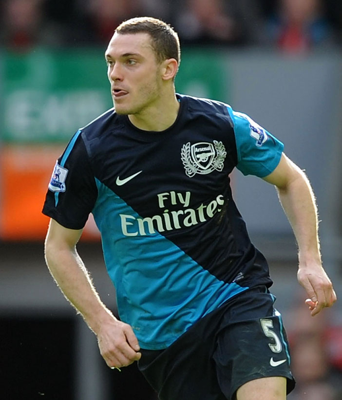 アーセナル、最高にイケてる「アウェイとサードユニフォーム」7選｜写真2