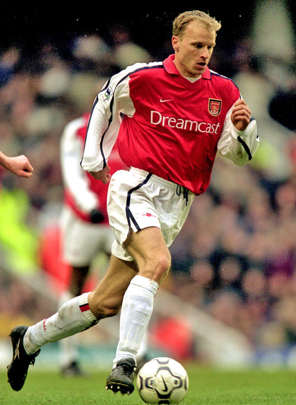 「日本企業が胸スポンサー」の最高にカッコいいユニフォーム5選｜写真4