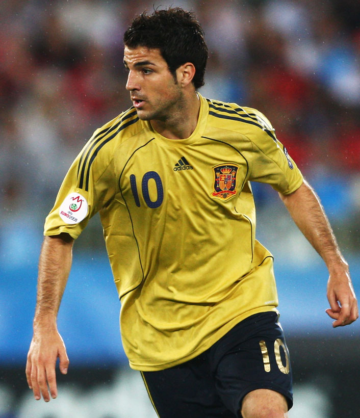 スペイン代表、ちょっと「異色デザイン」のユニフォーム5選｜写真4