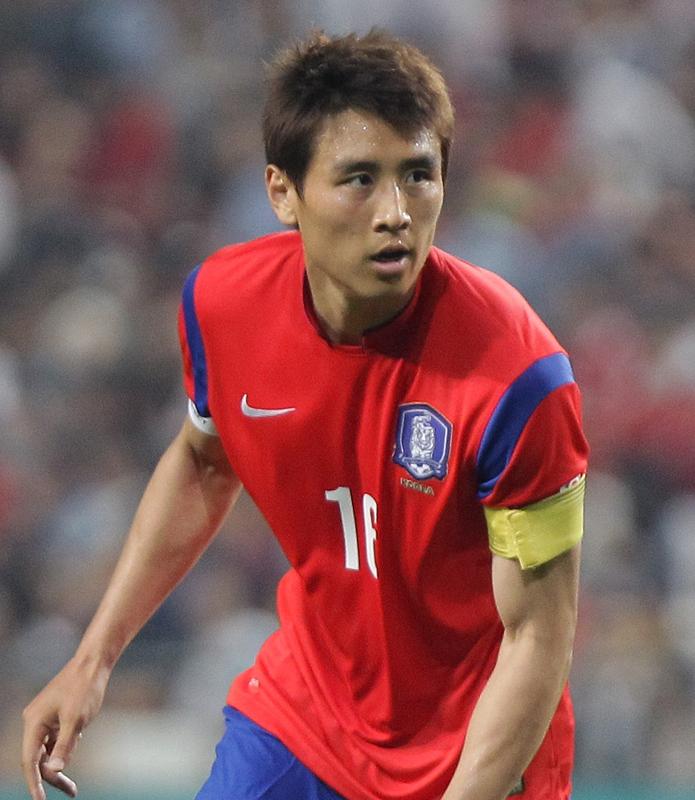 最近エンブレムを「完全に作り変えた」9つの代表チーム｜写真19