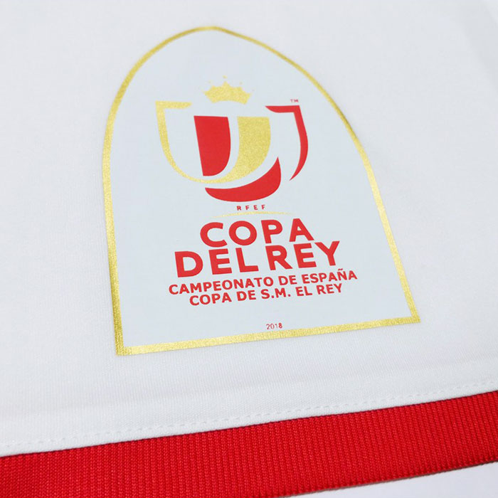 セビージャ、6,000着限定の「格安」国王杯決勝ユニフォームをリリース！｜写真8