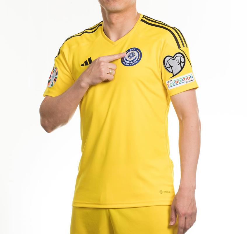 小国マニアも必見！欧州各国代表の「新ユニフォームまとめ」（2023年3月版）｜写真3