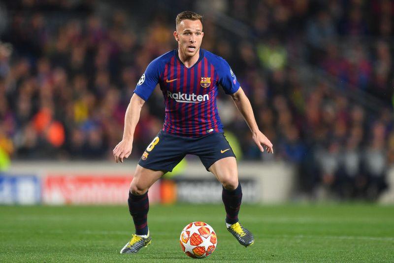 現役Jリーガーも！バルセロナが最も高く買った11人｜写真3