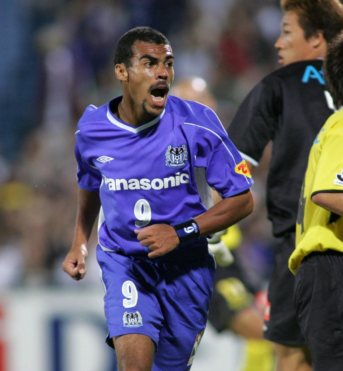 Jリーグで「MVPと得点王をダブル受賞した」10名の選手！全員言える？｜写真8