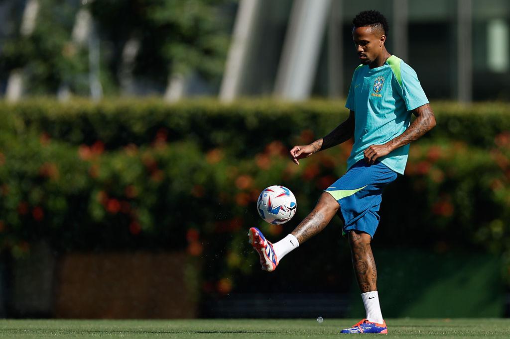 メッシは1位じゃない！コパ・アメリカ2024で「最も年俸が高い10名」｜写真8