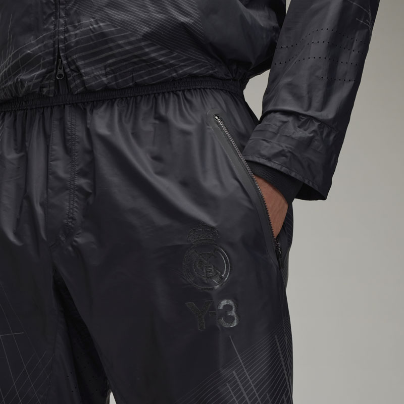 山本耀司とコラボ！レアル・マドリー、120周年を祝した「Y-3コレクション」が登場｜写真17