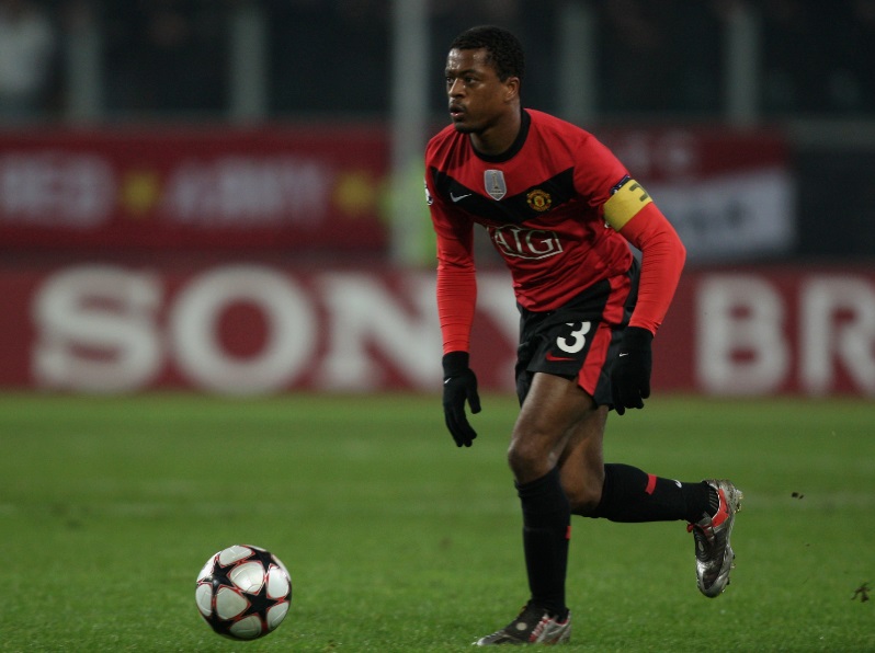 「メッシがバロンドールを初受賞した2009年の年間ベスト11」｜写真5