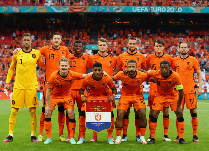 大会の思い出に！EURO2020、全24チーム「試合前の集合写真」まとめ｜写真9