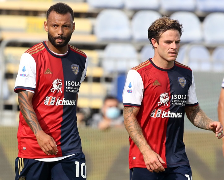 今季「最も物議を醸したユニフォーム」TOP10｜写真3