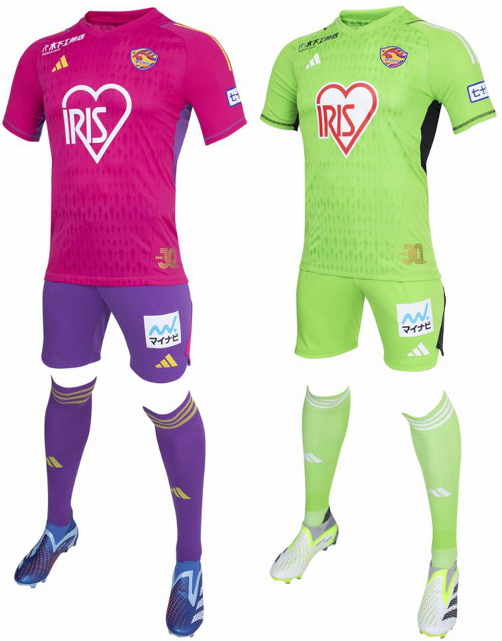 ベガルタ仙台が「創立30周年記念」の2024新ユニフォームを発表！“天の川と星の輝き”をポップに表現｜写真7