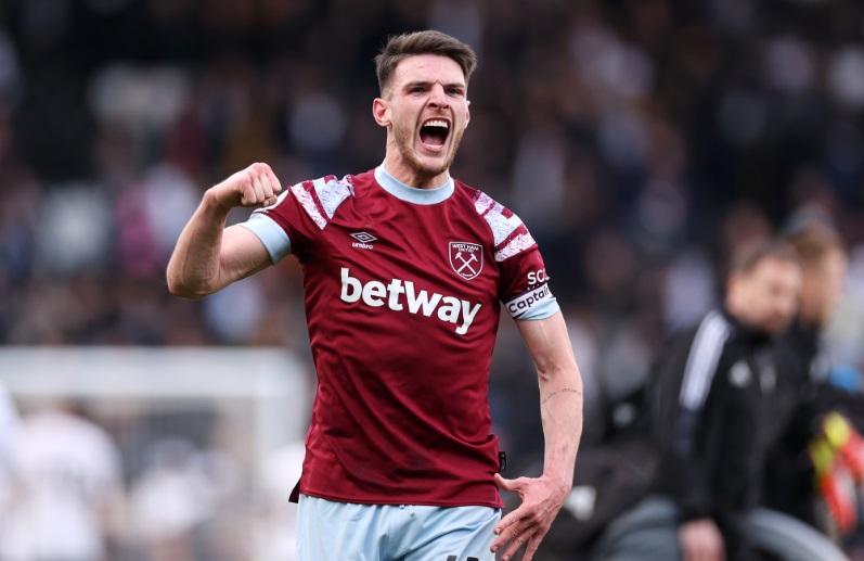 いま地球上で最強の守備的MF10人｜写真5