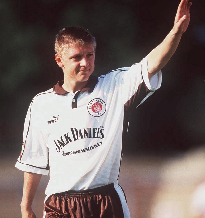 ビールからウイスキーまで！「お酒スポンサー」ユニフォーム8選｜写真13