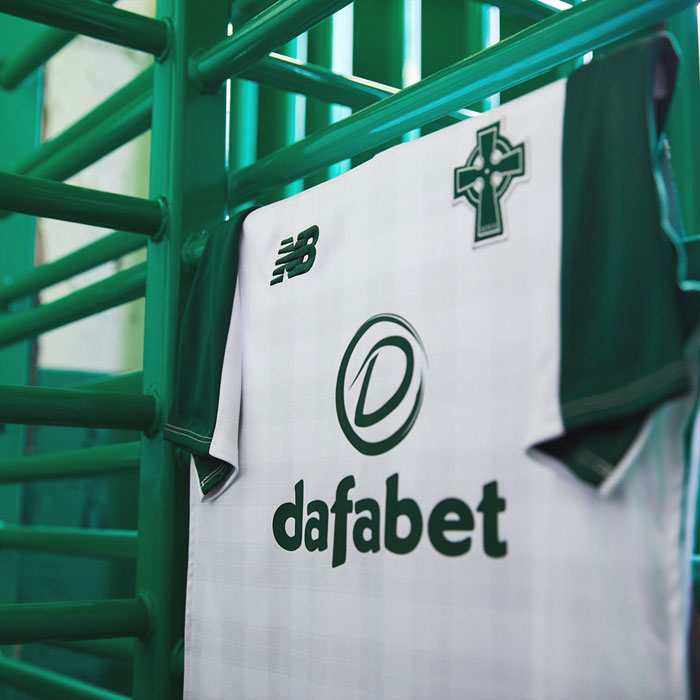 名門セルティック、胸に「ケルト十字」の2018-19新アウェイユニフォームを発表！｜写真11