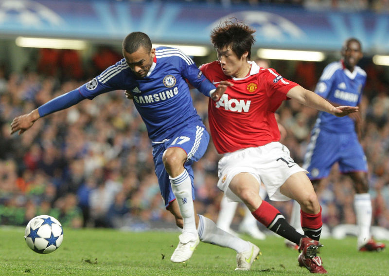 酒井よ歴史を作れ！UEFA主要大会で頂点に近づいたアジア人｜写真5