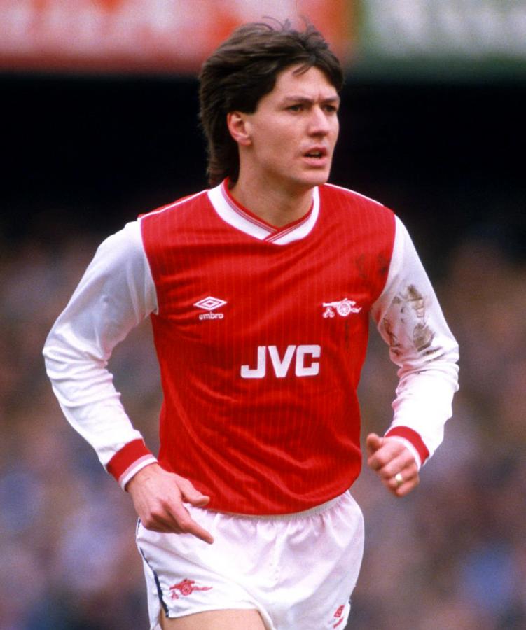 今年で100周年！英国の名門『UMBRO』による「80年代イングランド」ユニフォーム5選｜写真3