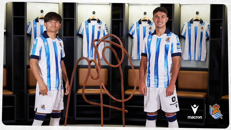 モデルに久保建英！レアル・ソシエダが23-24新ユニ発表 「芸術的に立体ストライプを描く」｜写真6