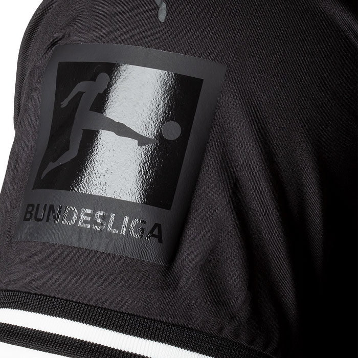 ボルシアMG、「漆黒の120周年記念ユニフォーム」を発表！｜写真3