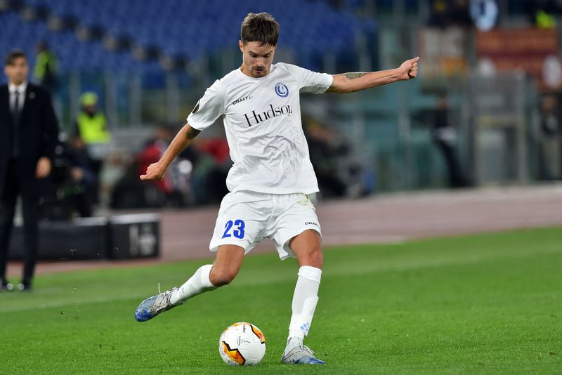 ウイイレ2020「フィジカルに優れた右サイドバック」TOP10｜写真4