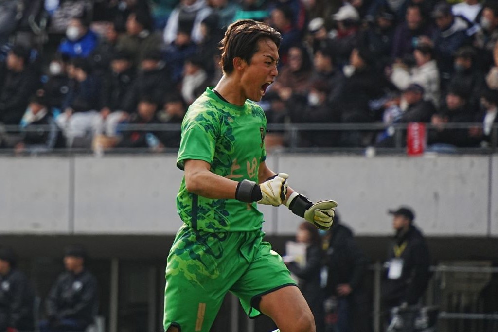 敵将をうならせた黄色の壁、上田西高GK牧野長太朗とDF東風谷崇太がつないだ絆の決勝点｜写真5