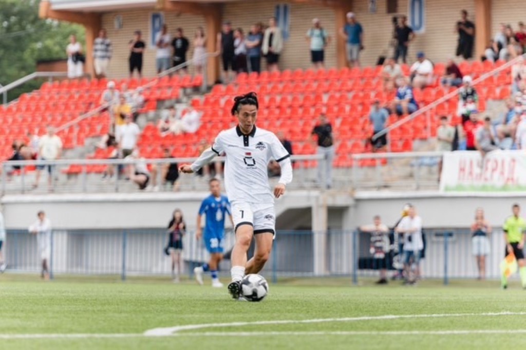 【インタビュー】東欧を渡り歩いた日本人MF行方孝介がベラルーシで大学生になったワケ｜写真2