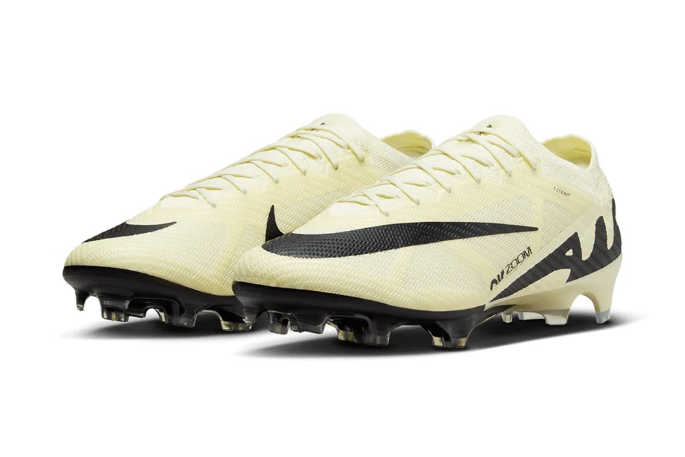 日本代表、選手が「いま履いているスパイク」はこれ（2024年3月シリーズ北朝鮮戦）｜写真9