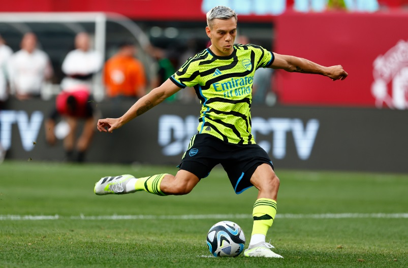 ドリブル博士の三笘薫は10位！プレミアリーグ、現時点で最強のウィング10人｜写真5