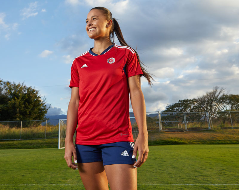 絶賛デザインも！adidas、2023女子W杯「全10チームのユニフォーム」が集結｜写真24