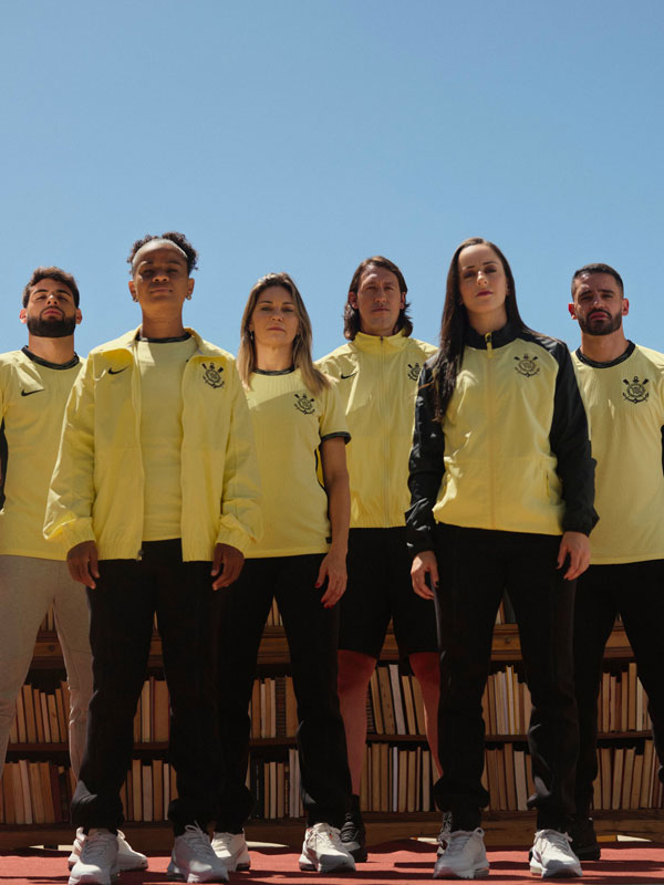 名門コリンチャンス、伝説選手ソクラテスを讃える最新ユニが登場　黄色に込めた「深い理由」とは｜写真7