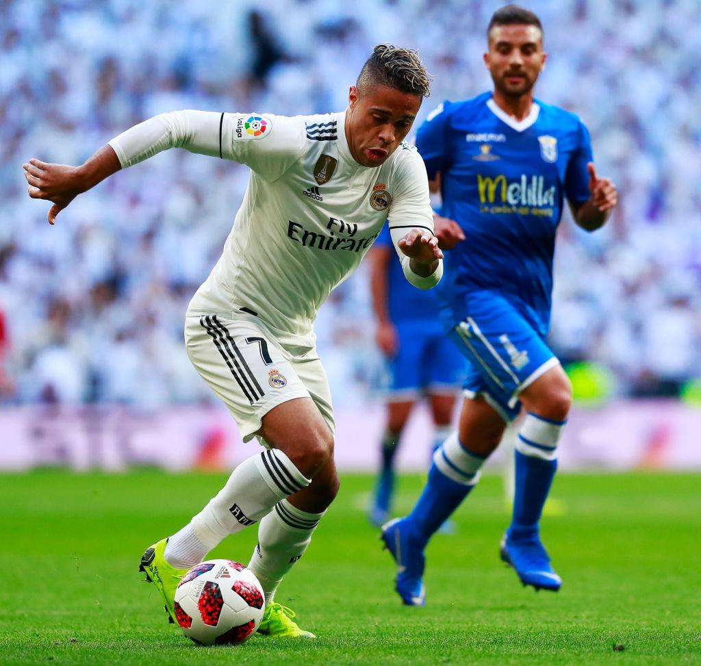 「背番号7」に違和感しかなかった7人のスター選手！GKでつけた猛者も｜写真6