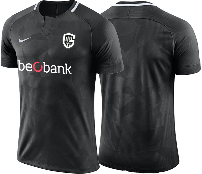 伊東純也の移籍先、好調ヘンクの2018-19ユニフォーム｜写真5