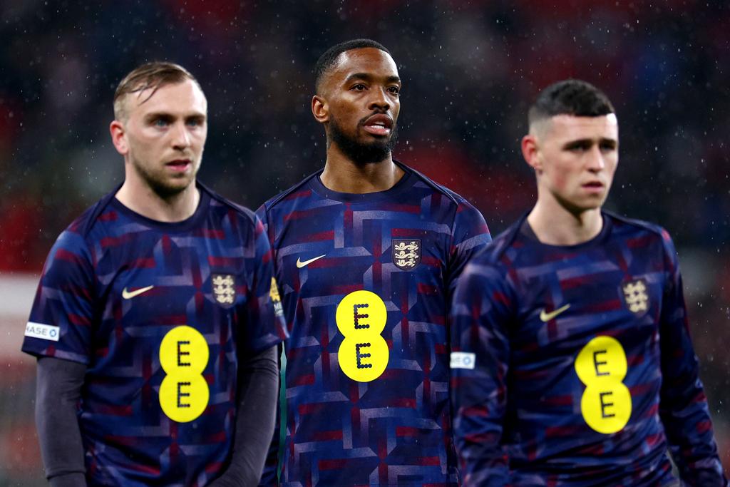 ピッチが華やかに！3月にNIKE新作「プレマッチ・トップ」を着た4つの代表チーム｜写真10