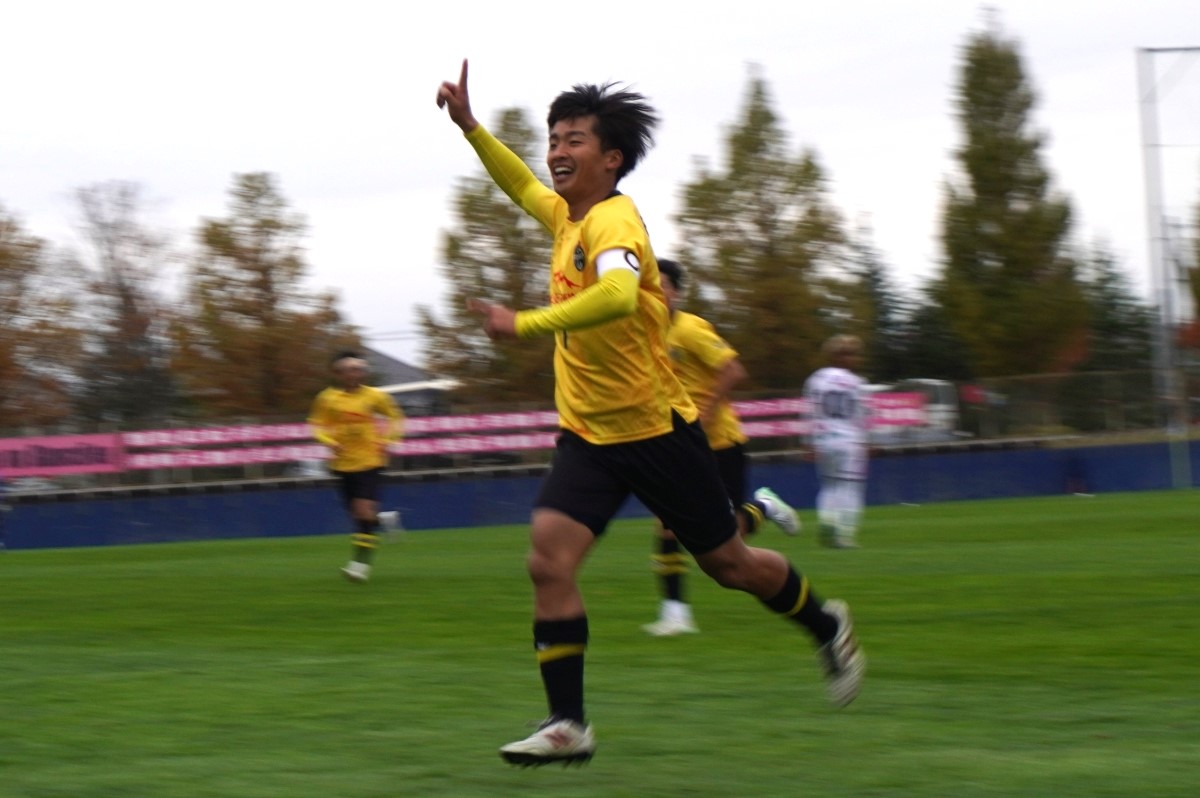 【現地取材】福山シティが2勝1分で地域CL1次ラウンド突破！福山出身MF曽我大地の先制弾で弘前と1-1のドロー決着！｜写真3