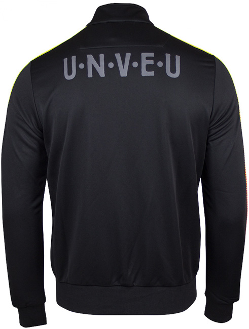 内田篤人が所属のウニオン・ベルリン、2017-18ユニフォーム＆ジャケット！｜写真11