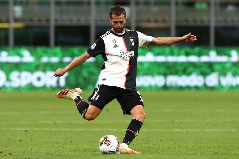 バルセロナ、この10年の「奇妙過ぎる補強」TOP5｜写真2