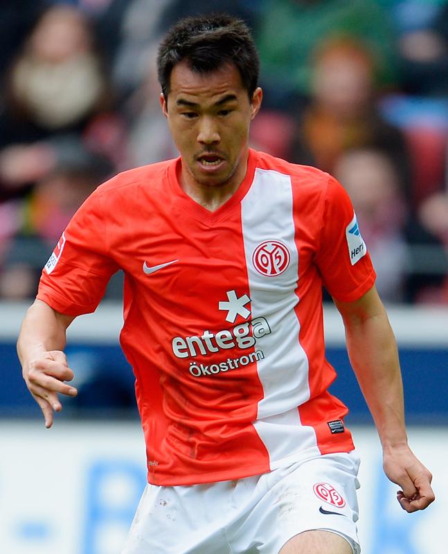 現役Jリーガーも多数！「10年前のブンデスリーガ」順位とユニはこうだった｜写真12