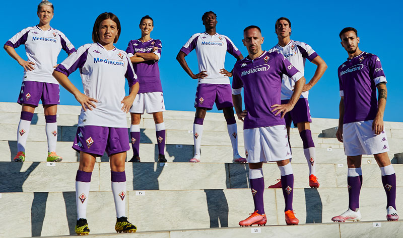 フィオレンティーナ、2020-21新ユニフォーム発表！メーカーは「KAPPA」に変更｜写真6